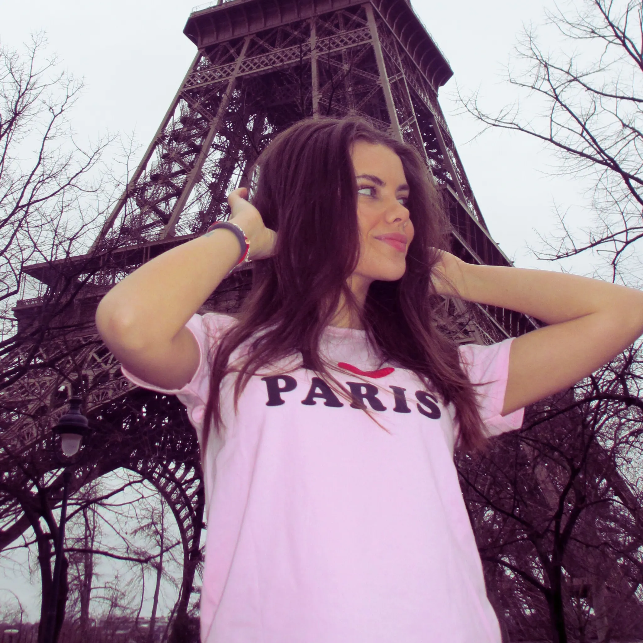 PARIS, BABY TEE - LYSERØD